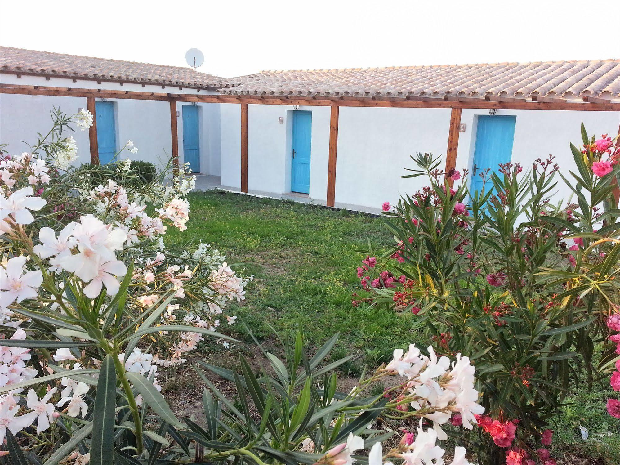 Sa Corti De Sa Perda Piscinas Hotel Eksteriør billede